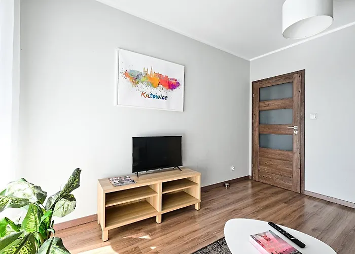 Golden Apartments/Op25